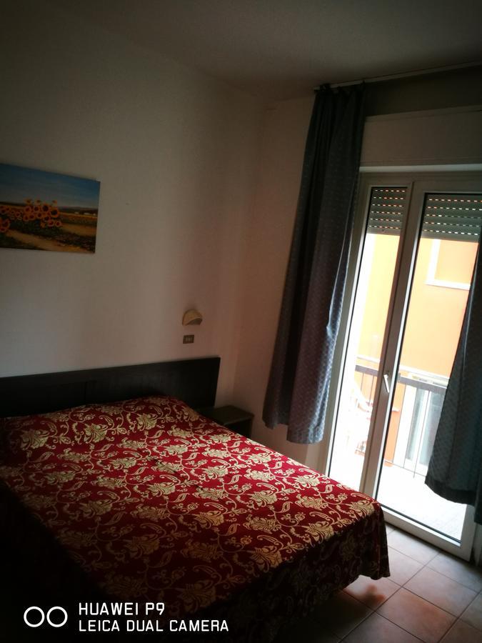 Hotel Riviera Rimini Kültér fotó