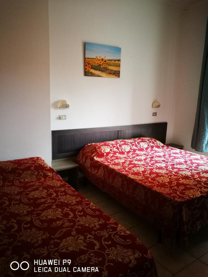 Hotel Riviera Rimini Kültér fotó