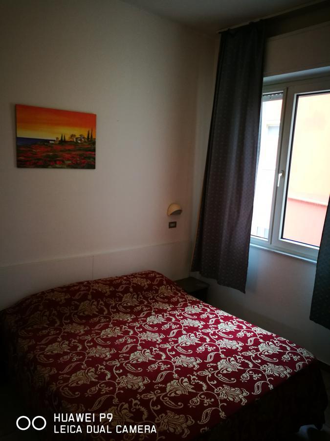 Hotel Riviera Rimini Kültér fotó